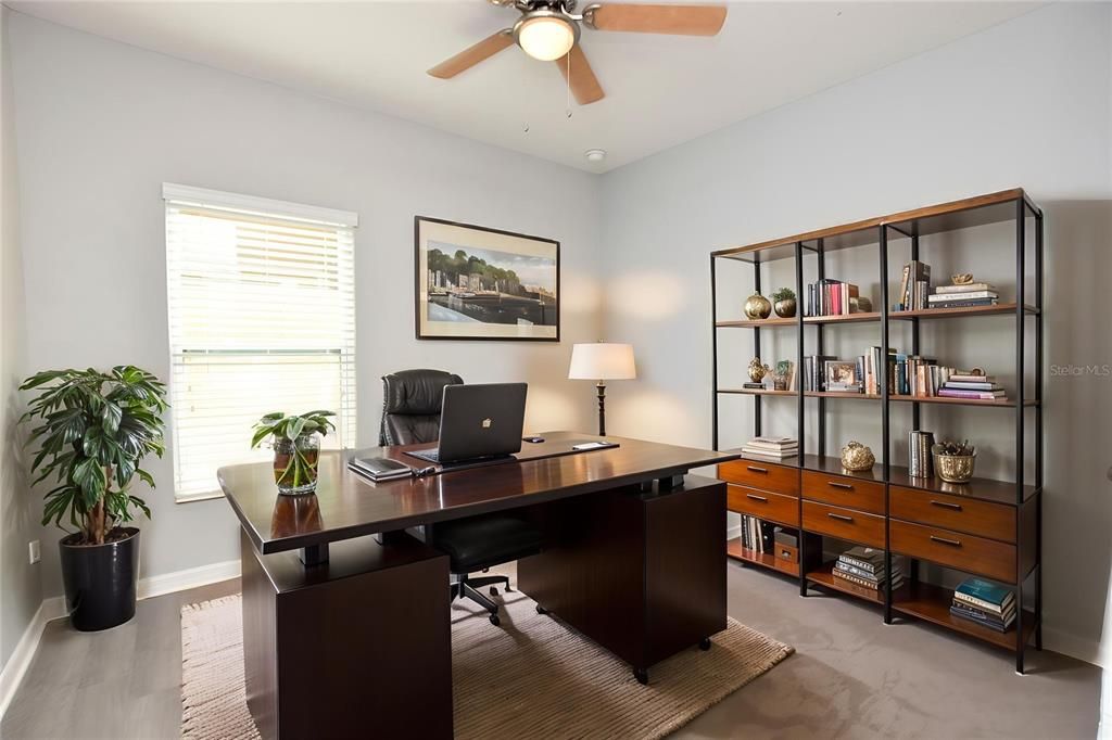 出租: $2,100 (4 贝兹, 2 浴室, 1856 平方英尺)