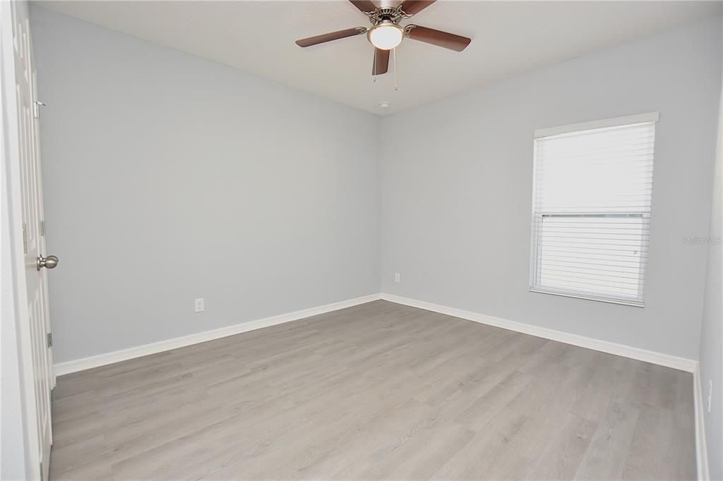 出租: $2,100 (4 贝兹, 2 浴室, 1856 平方英尺)