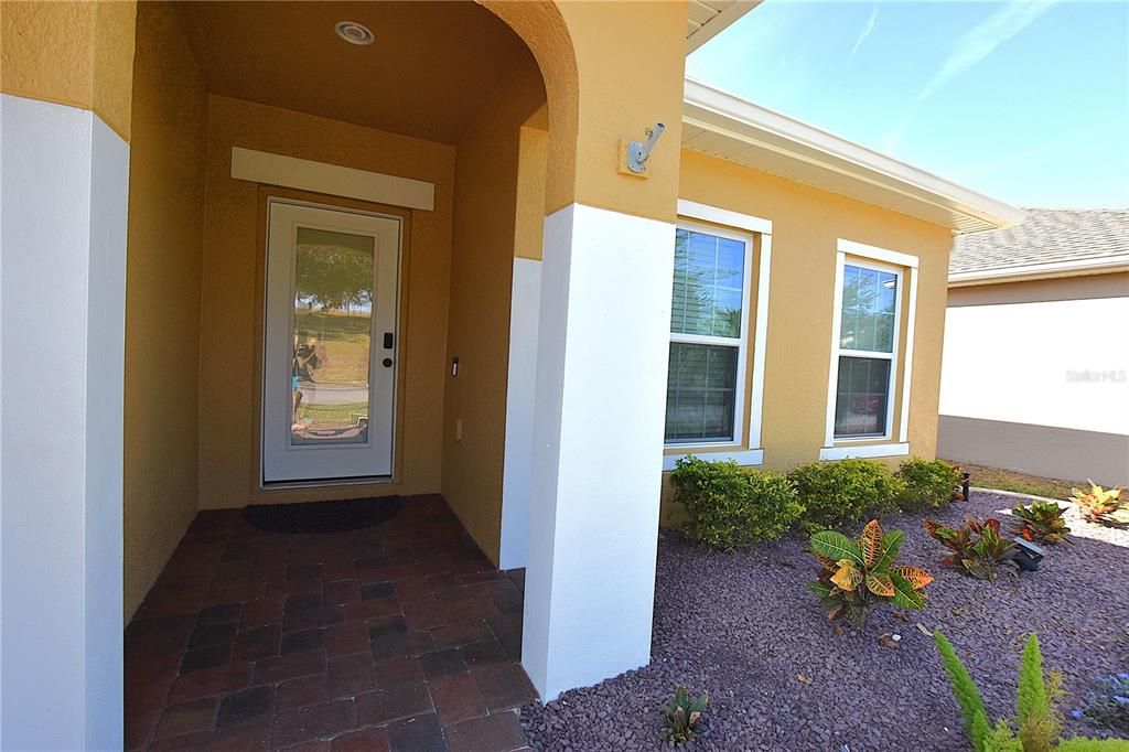 出租: $2,100 (4 贝兹, 2 浴室, 1856 平方英尺)