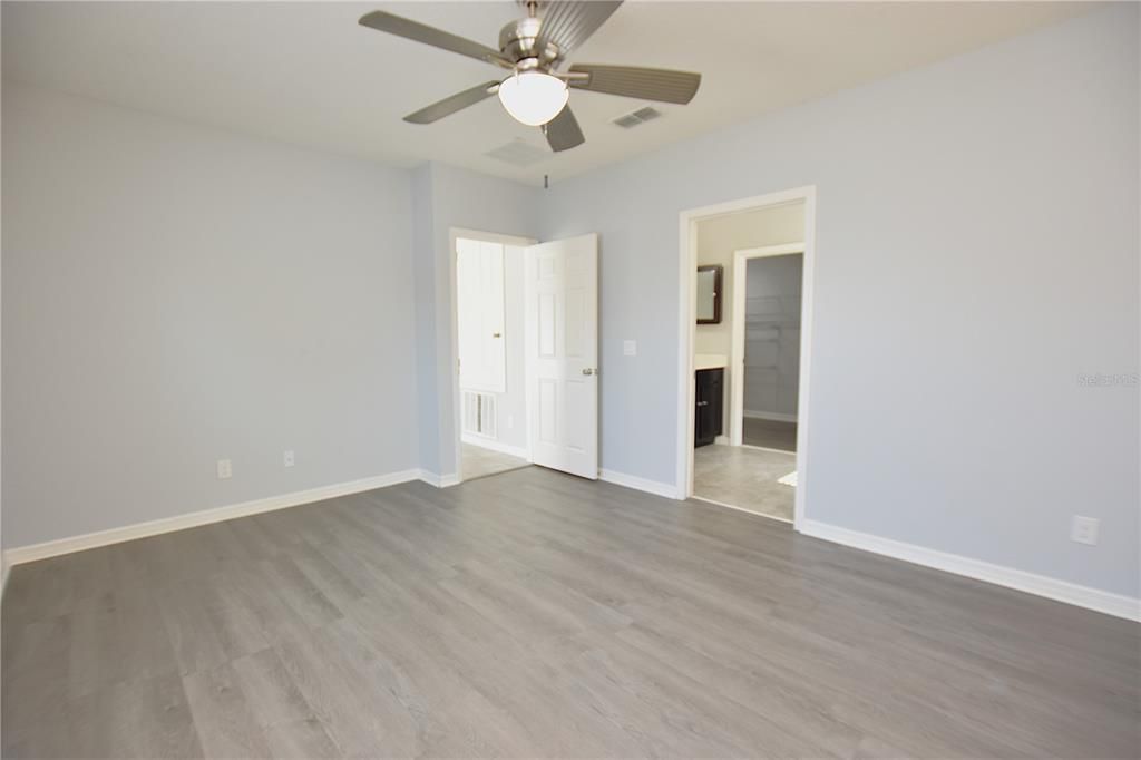 出租: $2,100 (4 贝兹, 2 浴室, 1856 平方英尺)