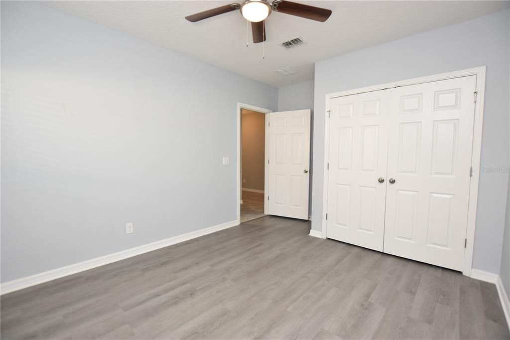 出租: $2,100 (4 贝兹, 2 浴室, 1856 平方英尺)