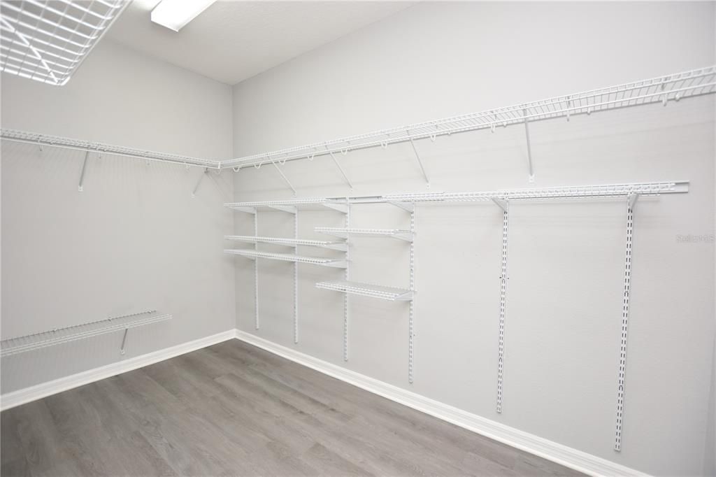 出租: $2,100 (4 贝兹, 2 浴室, 1856 平方英尺)