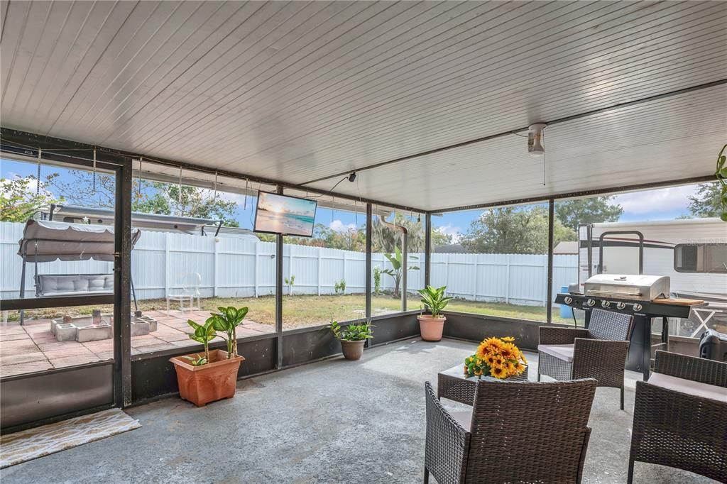 待售: $350,000 (3 贝兹, 1 浴室, 1064 平方英尺)