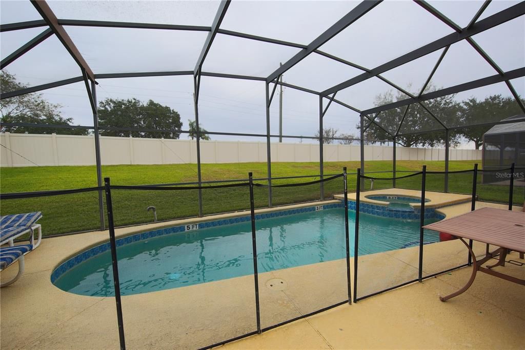 For Rent: $2,480 (5 beds, 3 baths, 1940 Square Feet)