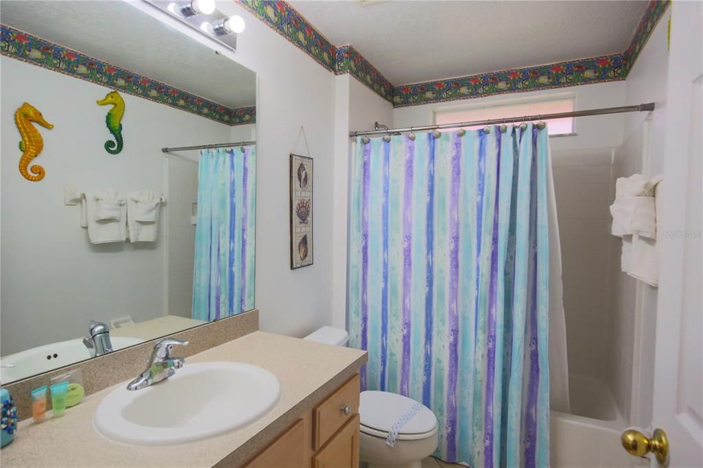 For Rent: $2,480 (5 beds, 3 baths, 1940 Square Feet)