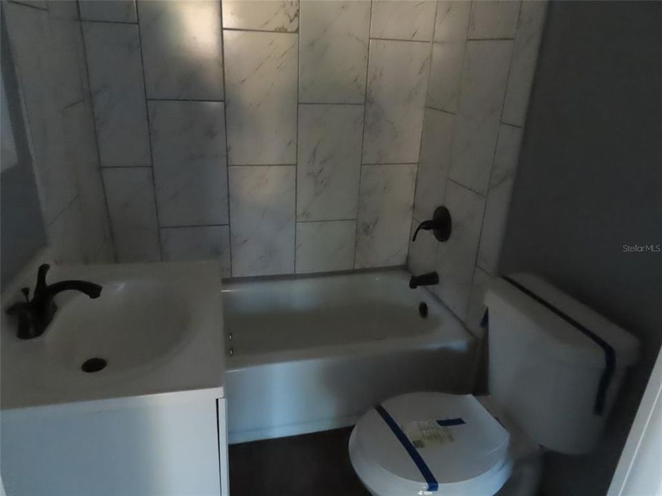 待售: $211,000 (3 贝兹, 2 浴室, 1055 平方英尺)