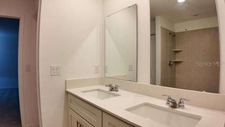 For Rent: $2,500 (4 beds, 2 baths, 1879 Square Feet)