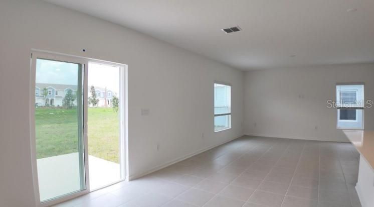 For Rent: $2,500 (4 beds, 2 baths, 1879 Square Feet)