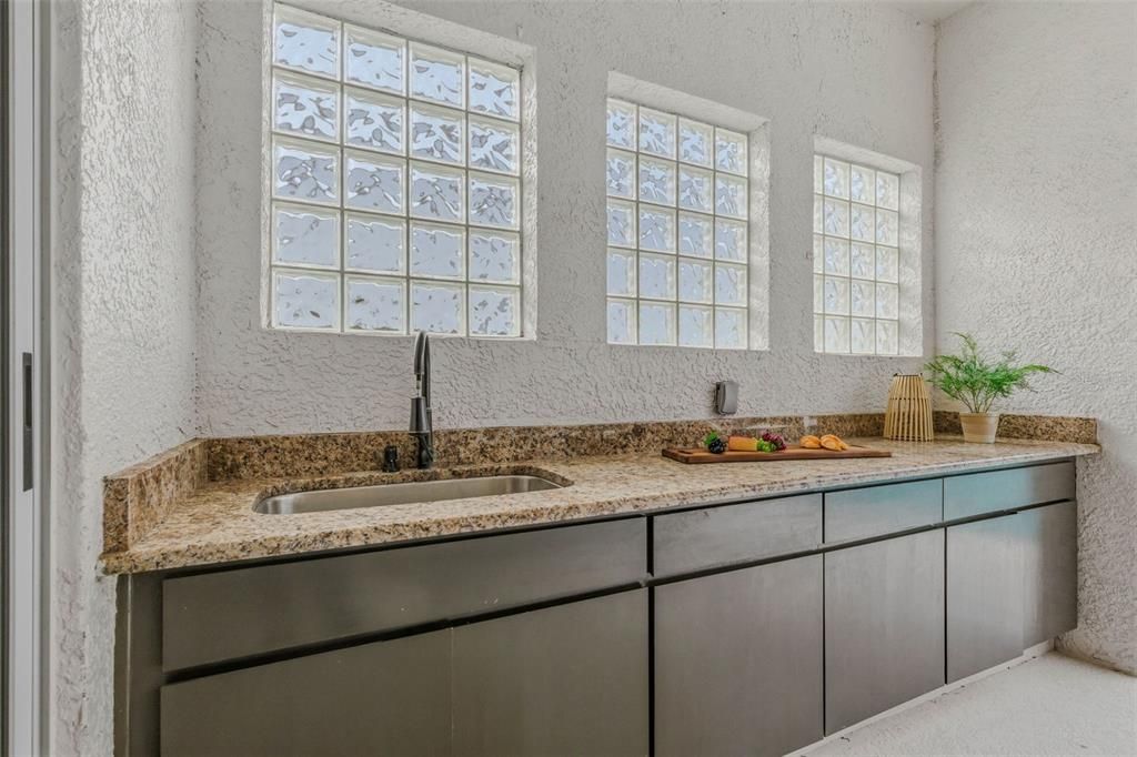 For Sale: $759,900 (4 beds, 3 baths, 2971 Square Feet)