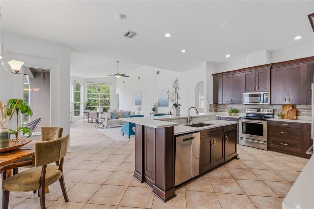 For Sale: $759,900 (4 beds, 3 baths, 2971 Square Feet)