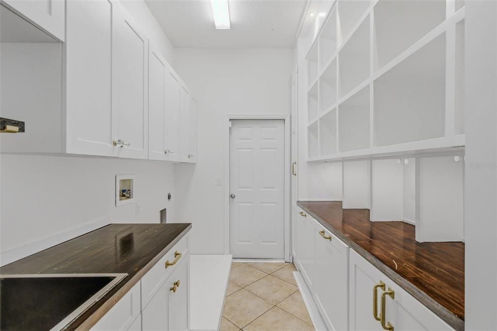 For Sale: $759,900 (4 beds, 3 baths, 2971 Square Feet)