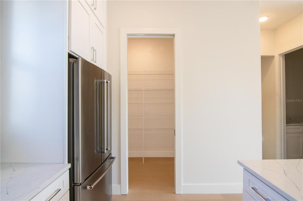 待售: $799,000 (3 贝兹, 3 浴室, 2039 平方英尺)