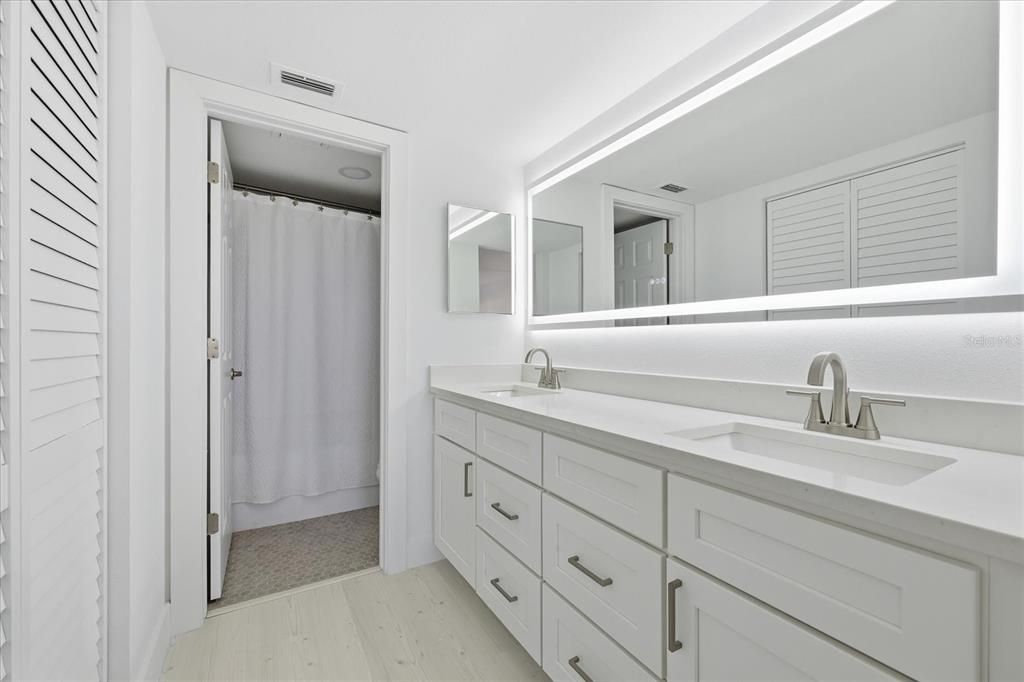 En Venta: $519,000 (2 camas, 2 baños, 1405 Pies cuadrados)