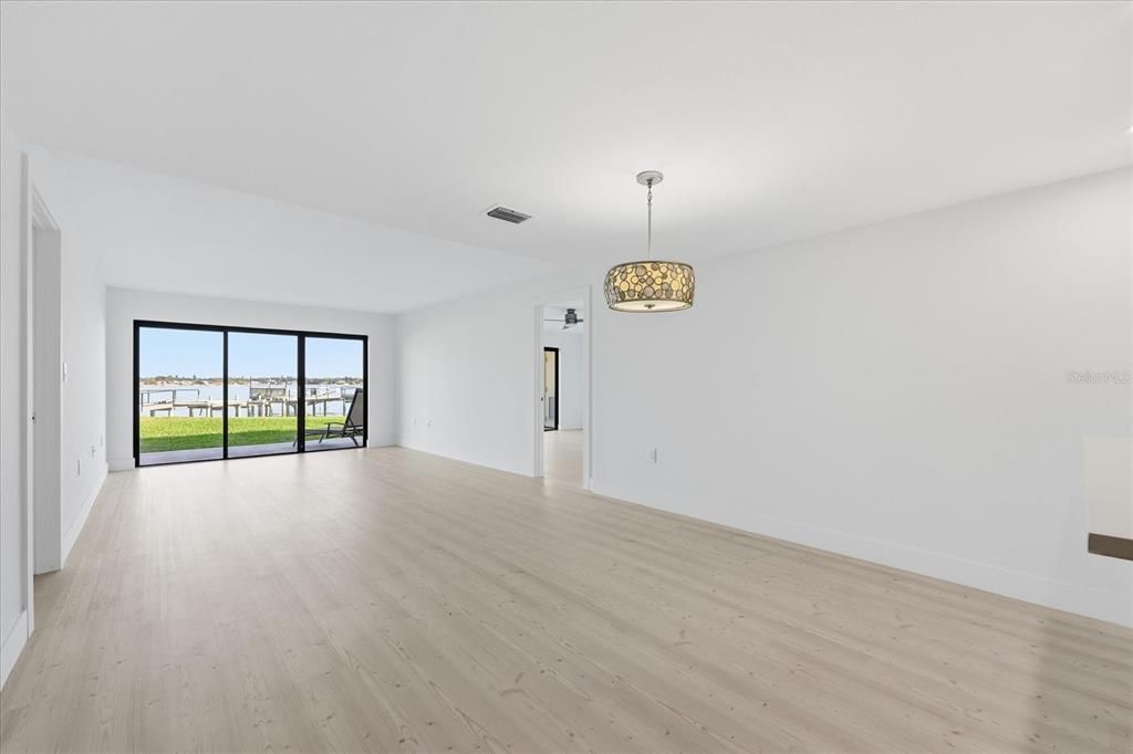 En Venta: $519,000 (2 camas, 2 baños, 1405 Pies cuadrados)