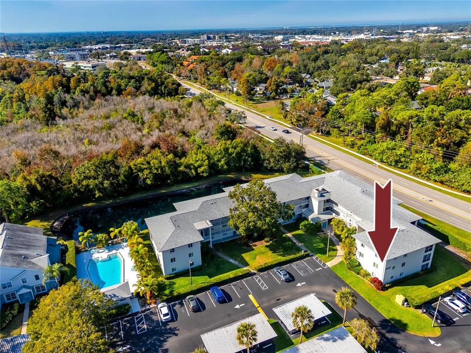 На продажу: $214,900 (2 спален, 2 ванн, 1160 Квадратных фут)