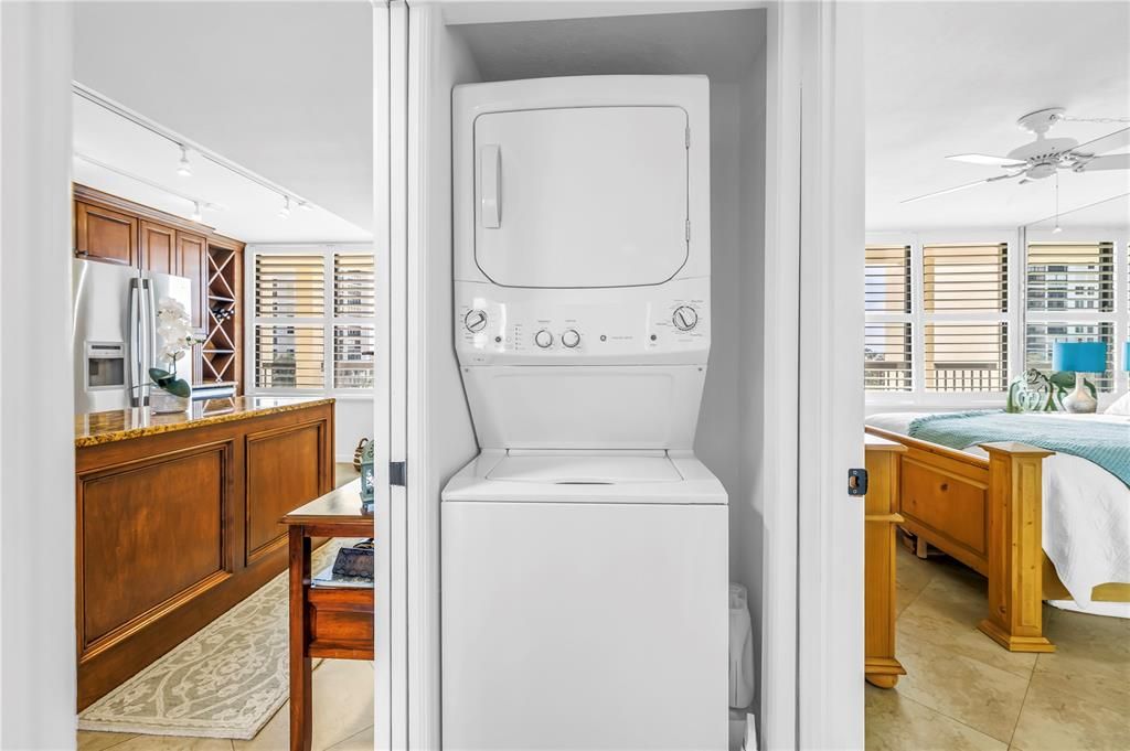 For Sale: $589,900 (2 beds, 2 baths, 1175 Square Feet)