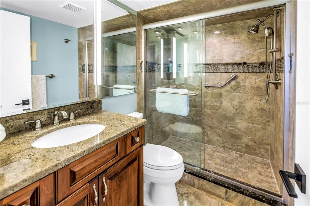 For Sale: $589,900 (2 beds, 2 baths, 1175 Square Feet)