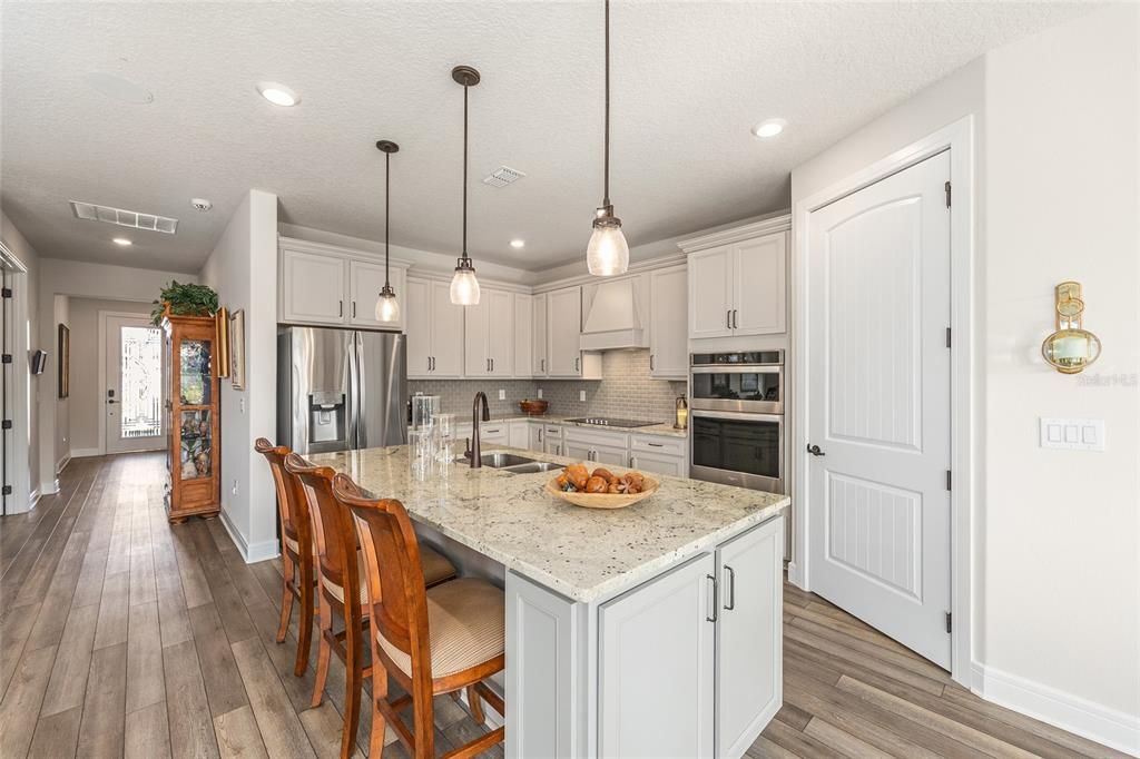 For Sale: $452,500 (3 beds, 2 baths, 2085 Square Feet)