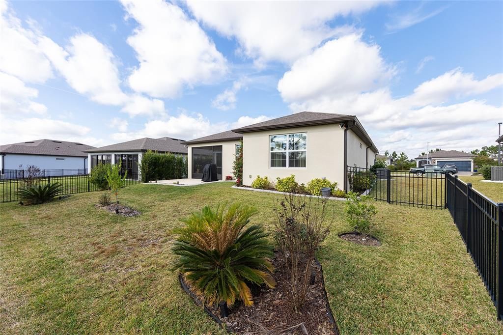 For Sale: $452,500 (3 beds, 2 baths, 2085 Square Feet)
