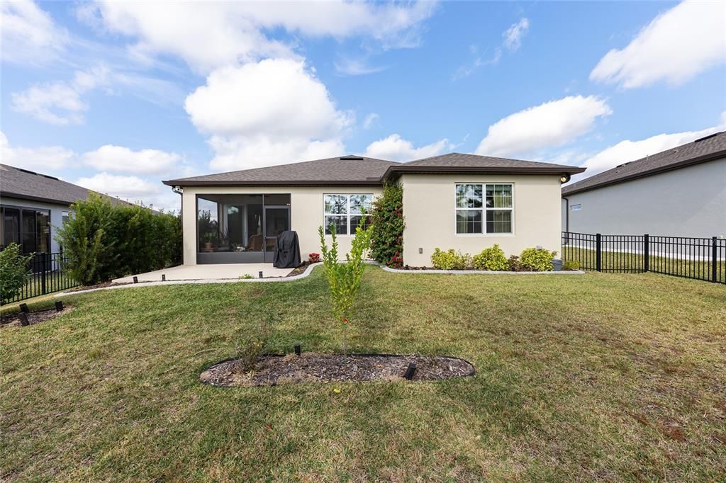 For Sale: $452,500 (3 beds, 2 baths, 2085 Square Feet)