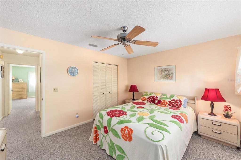 For Sale: $165,000 (2 beds, 2 baths, 1480 Square Feet)