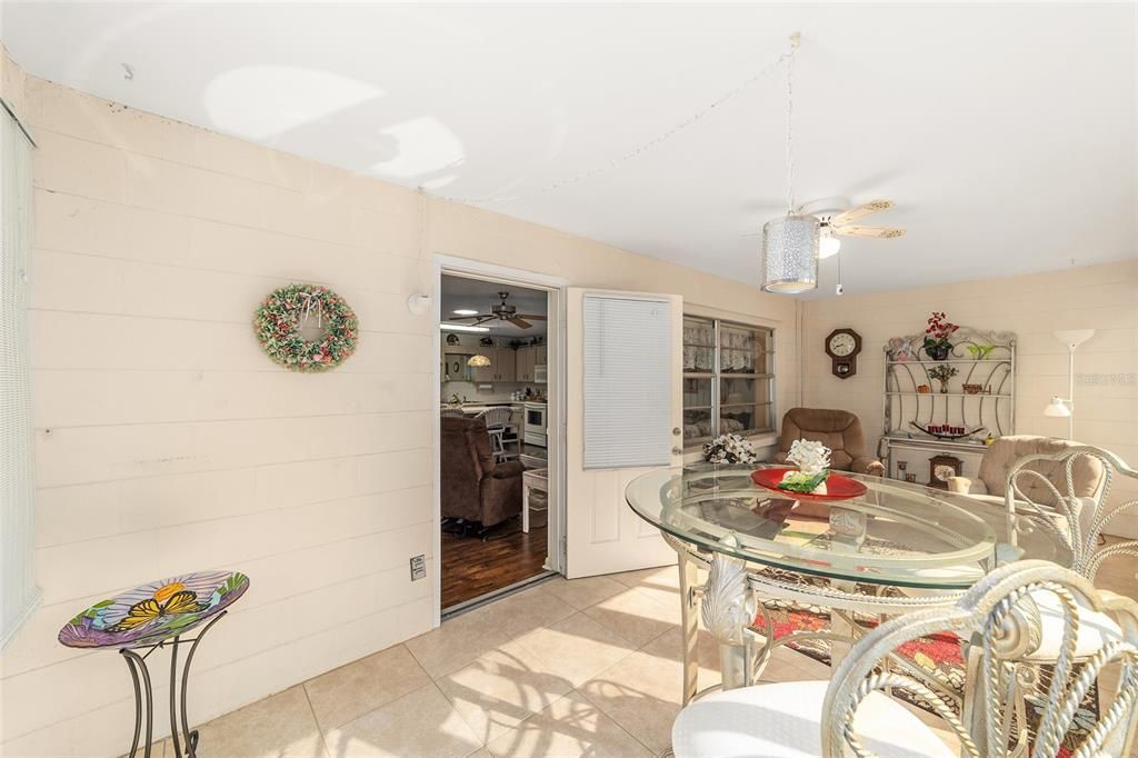 For Sale: $165,000 (2 beds, 2 baths, 1480 Square Feet)