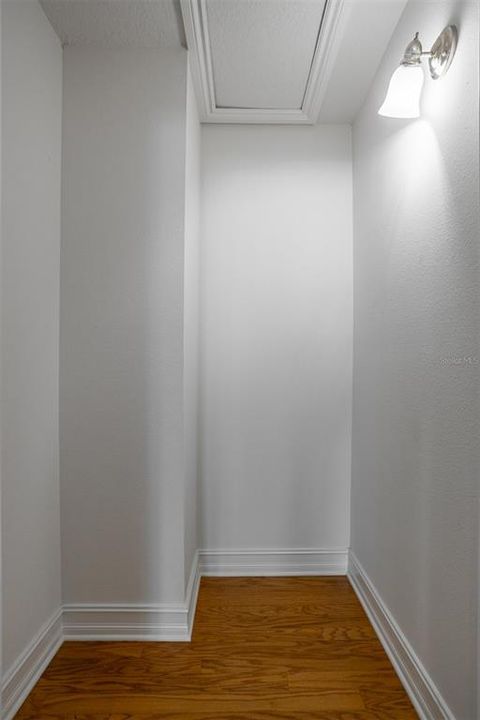 En Venta: $879,000 (4 camas, 2 baños, 3072 Pies cuadrados)