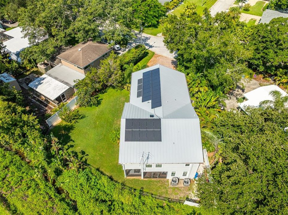 En Venta: $879,000 (4 camas, 2 baños, 3072 Pies cuadrados)