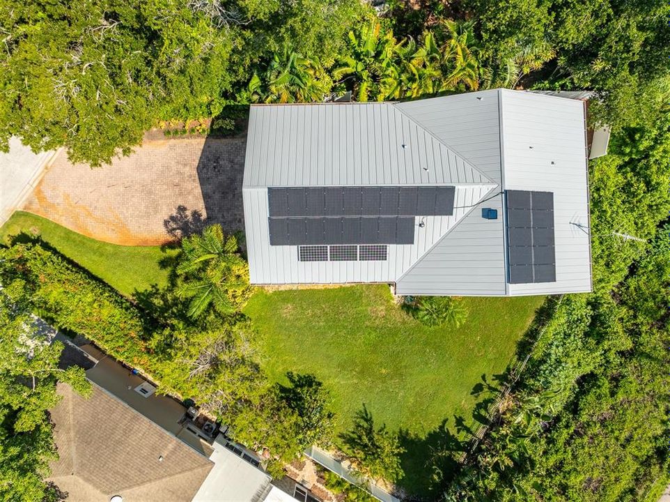 En Venta: $879,000 (4 camas, 2 baños, 3072 Pies cuadrados)