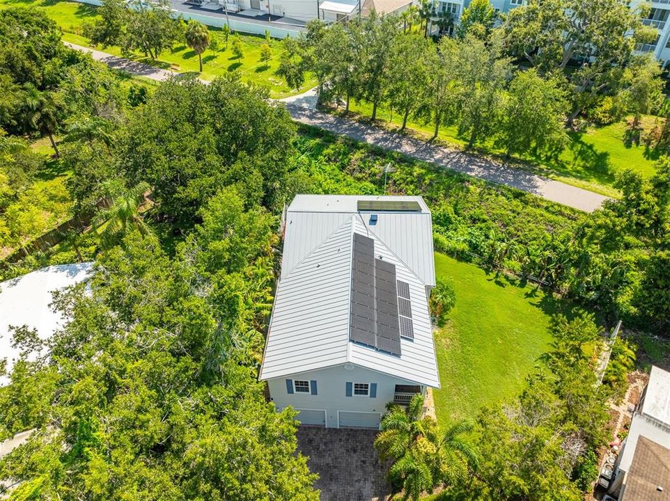 En Venta: $879,000 (4 camas, 2 baños, 3072 Pies cuadrados)