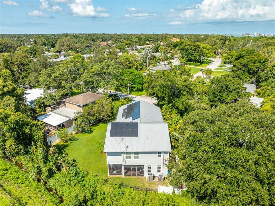 En Venta: $879,000 (4 camas, 2 baños, 3072 Pies cuadrados)