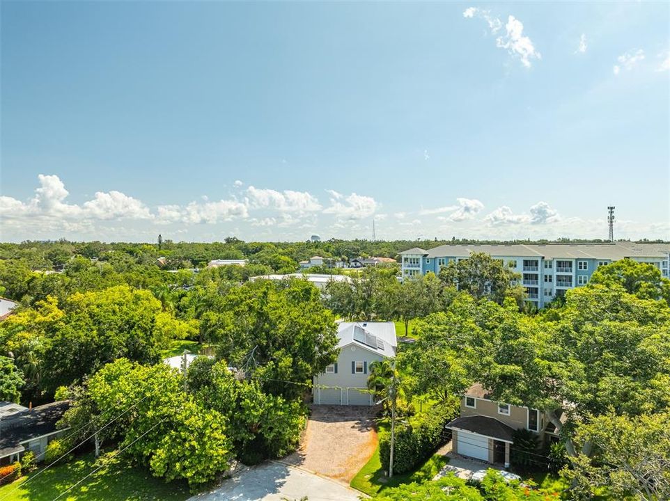 En Venta: $879,000 (4 camas, 2 baños, 3072 Pies cuadrados)