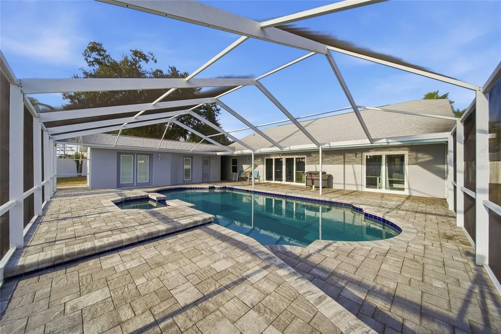 En Venta: $625,000 (5 camas, 4 baños, 2521 Pies cuadrados)