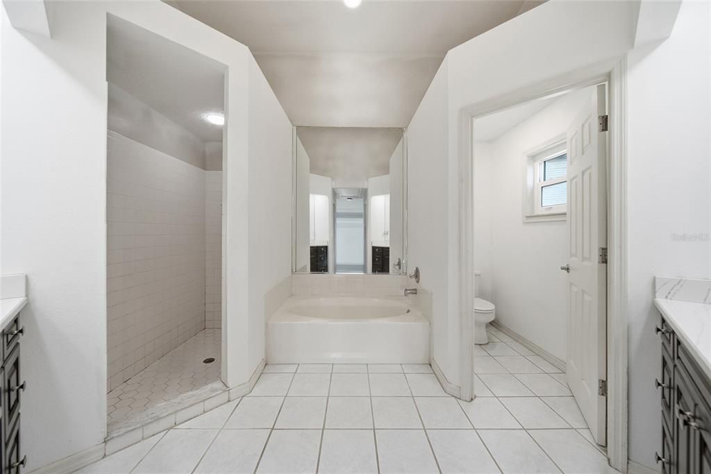 En Venta: $625,000 (5 camas, 4 baños, 2521 Pies cuadrados)