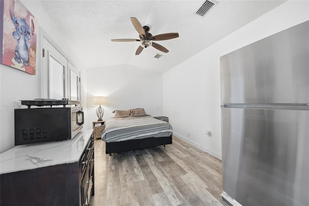 En Venta: $625,000 (5 camas, 4 baños, 2521 Pies cuadrados)