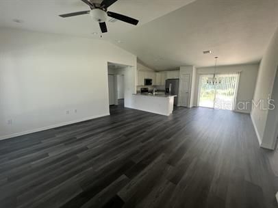 En Renta: $1,625 (3 camas, 2 baños, 1319 Pies cuadrados)