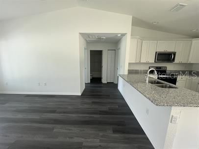 En Renta: $1,625 (3 camas, 2 baños, 1319 Pies cuadrados)