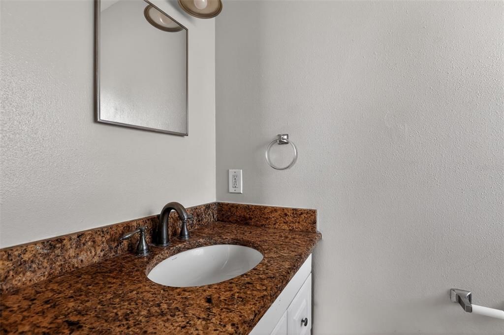 For Sale: $279,900 (3 beds, 2 baths, 1257 Square Feet)