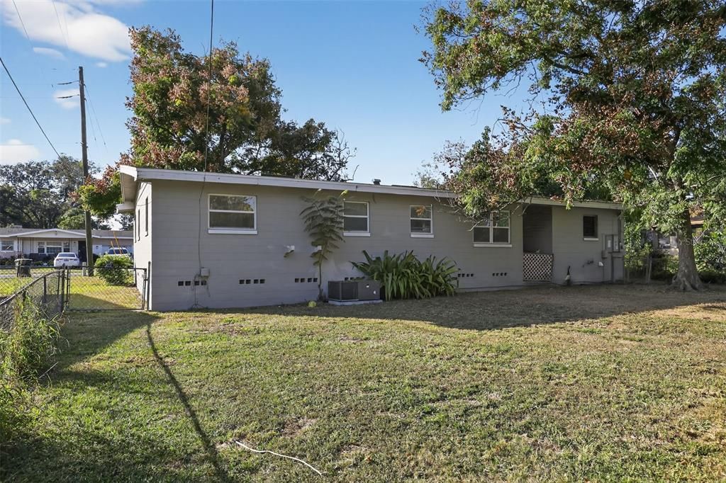 For Sale: $279,900 (3 beds, 2 baths, 1257 Square Feet)