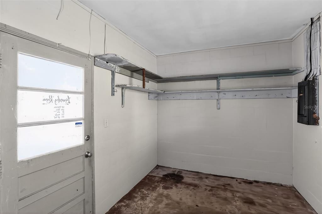 For Sale: $279,900 (3 beds, 2 baths, 1257 Square Feet)