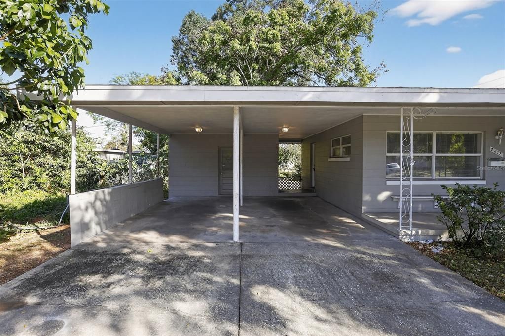 For Sale: $279,900 (3 beds, 2 baths, 1257 Square Feet)