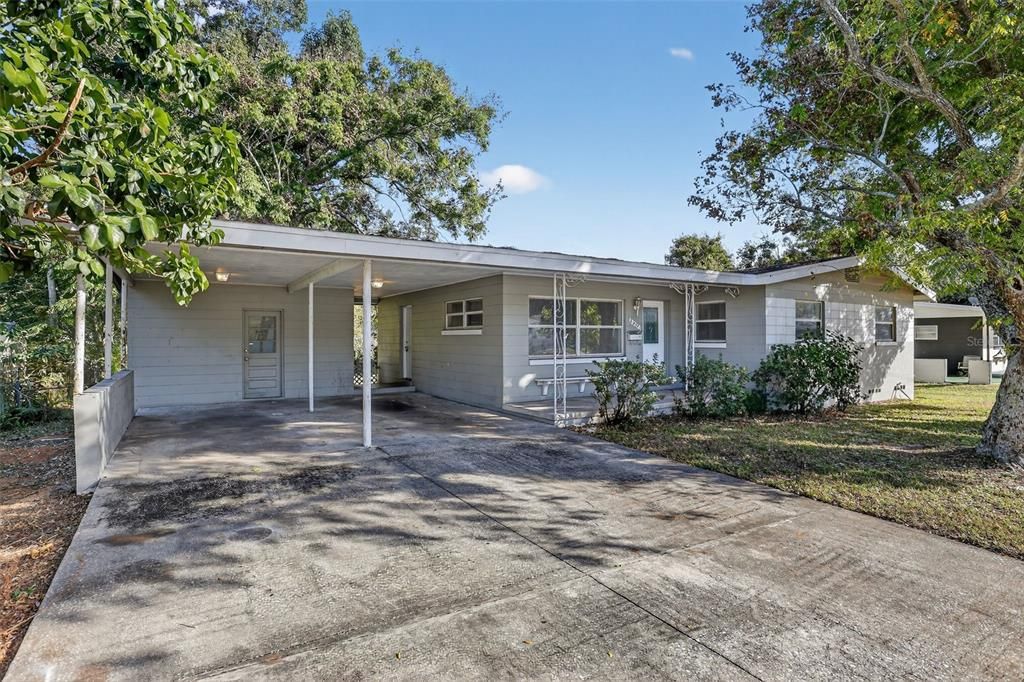 For Sale: $279,900 (3 beds, 2 baths, 1257 Square Feet)