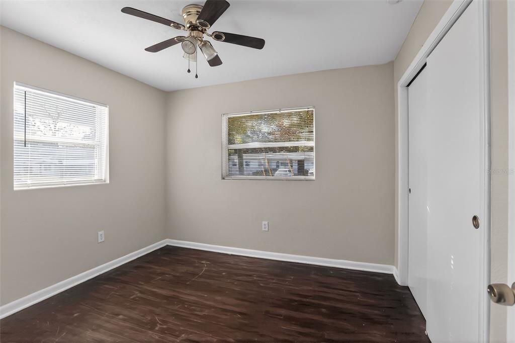 For Sale: $279,900 (3 beds, 2 baths, 1257 Square Feet)