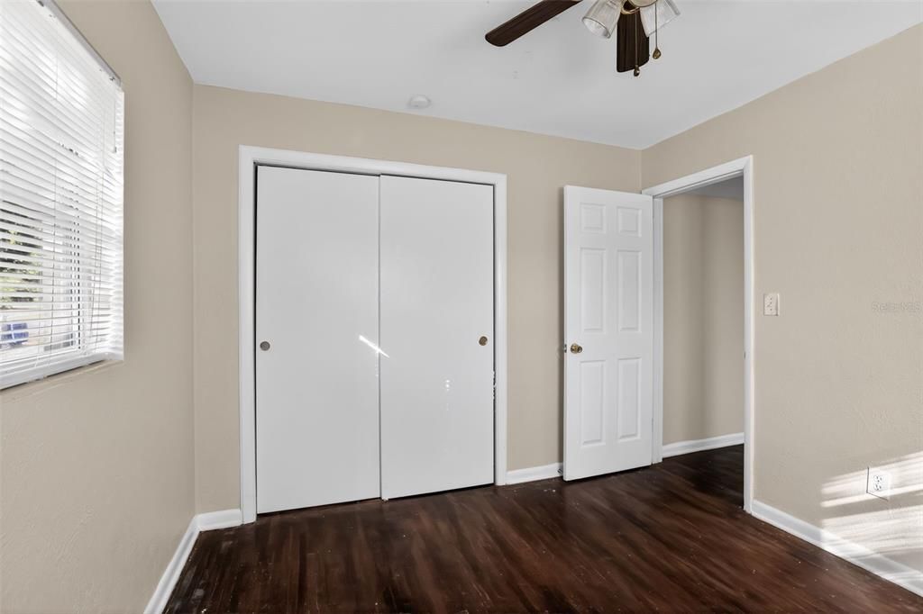 For Sale: $279,900 (3 beds, 2 baths, 1257 Square Feet)