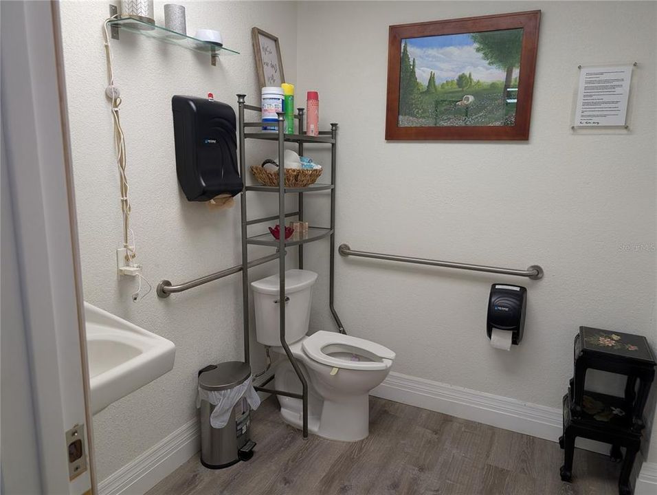 待售: $33,600 (0 贝兹, 0 浴室, 3717 平方英尺)