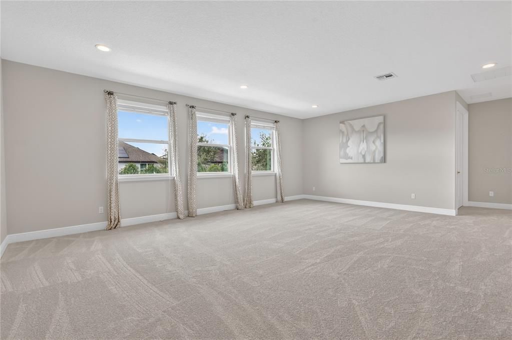 待售: $1,600,000 (6 贝兹, 5 浴室, 5177 平方英尺)