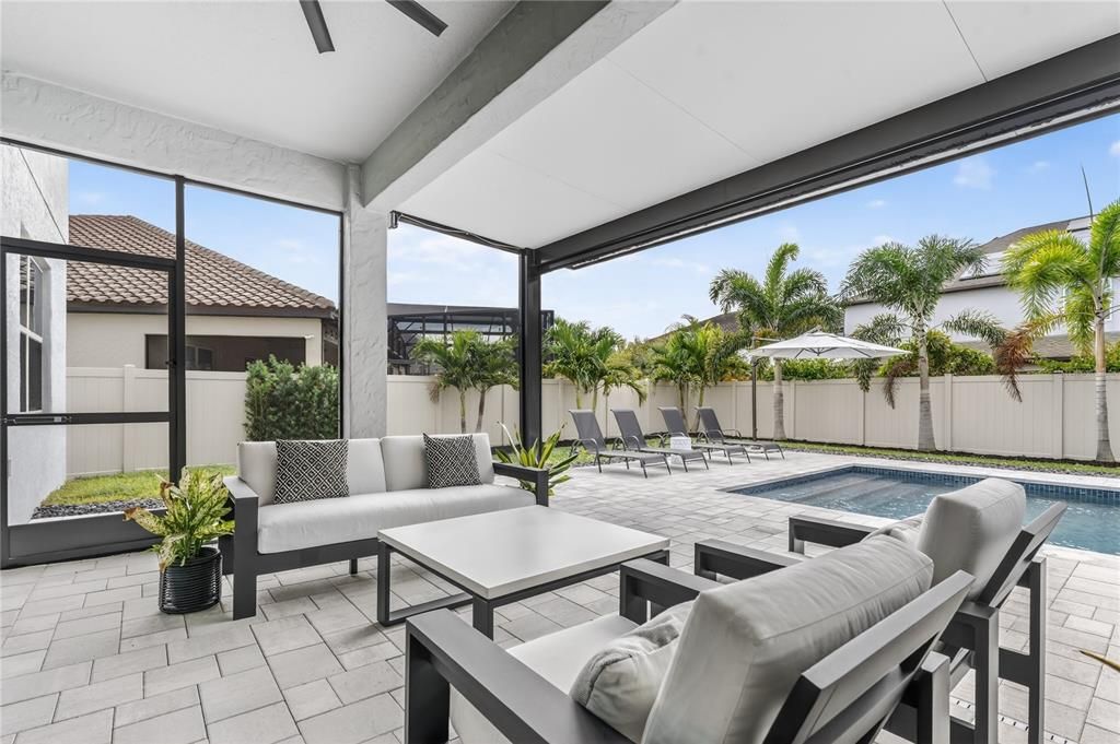 待售: $1,600,000 (6 贝兹, 5 浴室, 5177 平方英尺)