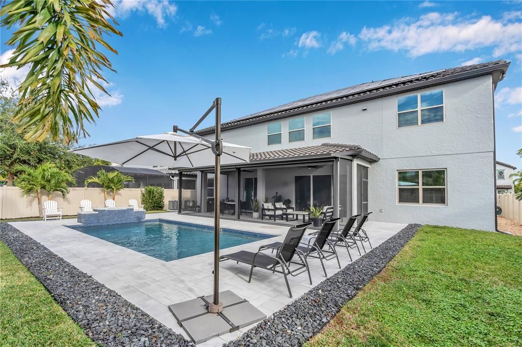 待售: $1,600,000 (6 贝兹, 5 浴室, 5177 平方英尺)