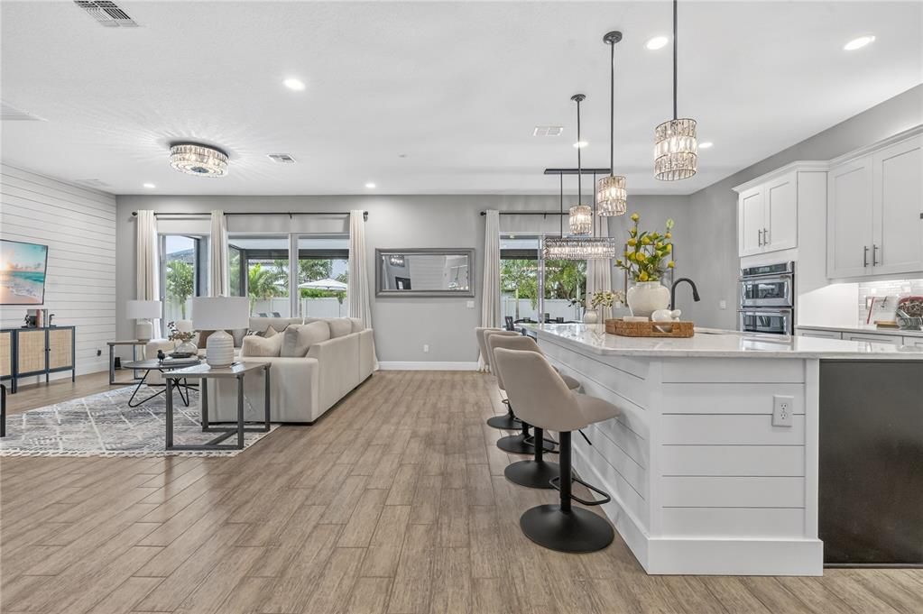 待售: $1,600,000 (6 贝兹, 5 浴室, 5177 平方英尺)