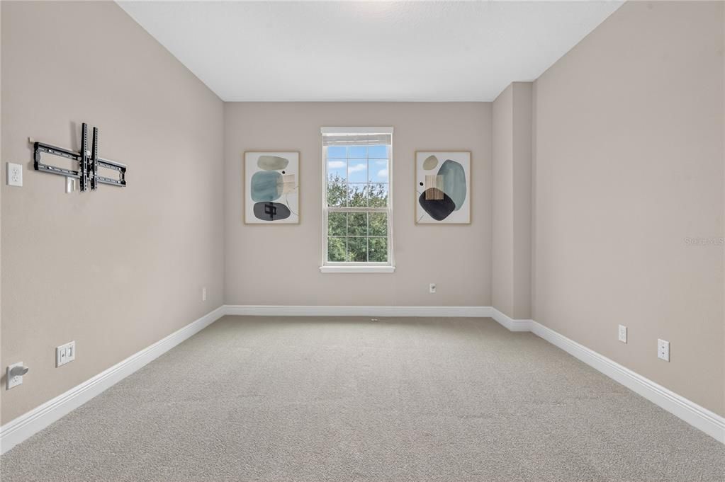 待售: $1,600,000 (6 贝兹, 5 浴室, 5177 平方英尺)